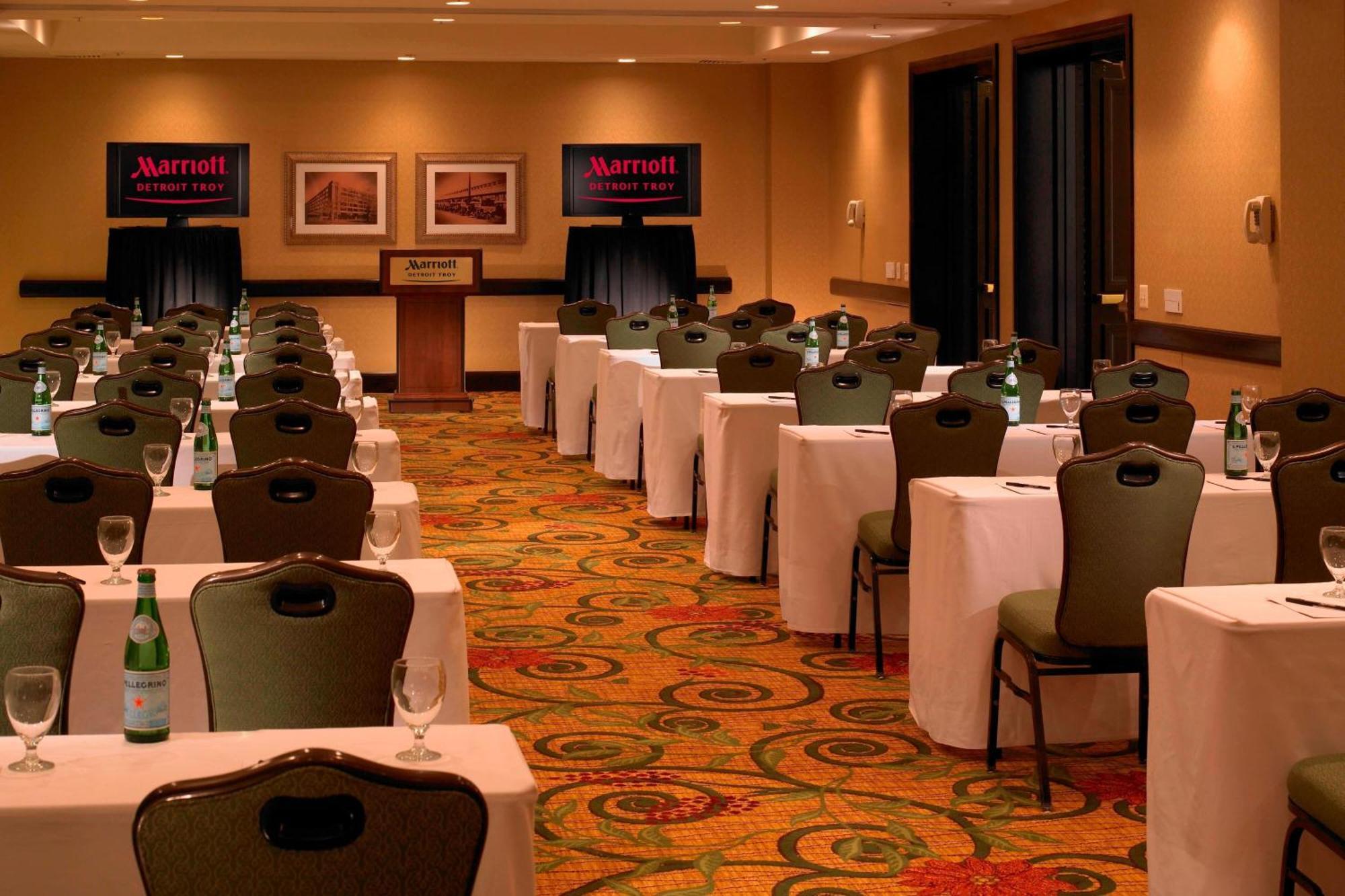 Hotel Detroit Marriott Troy Exteriér fotografie